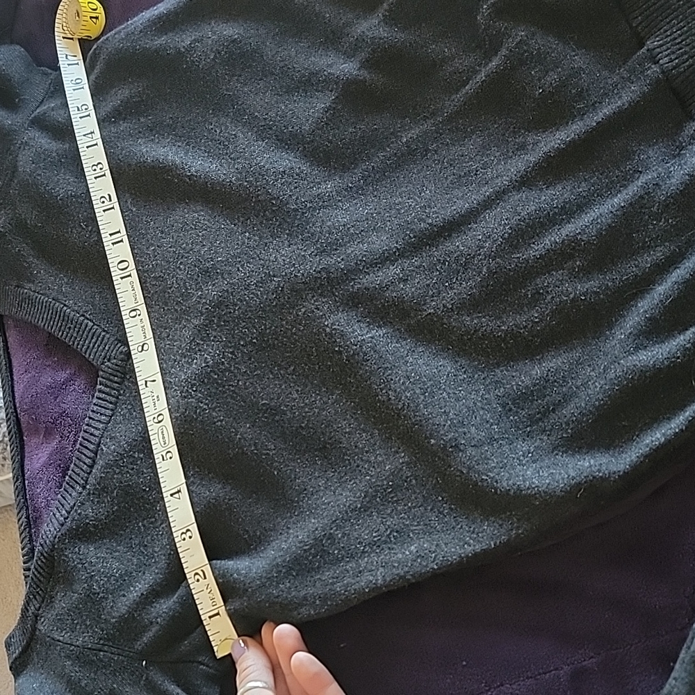 Lululemon Unity Pullover - Picture 9 of 9